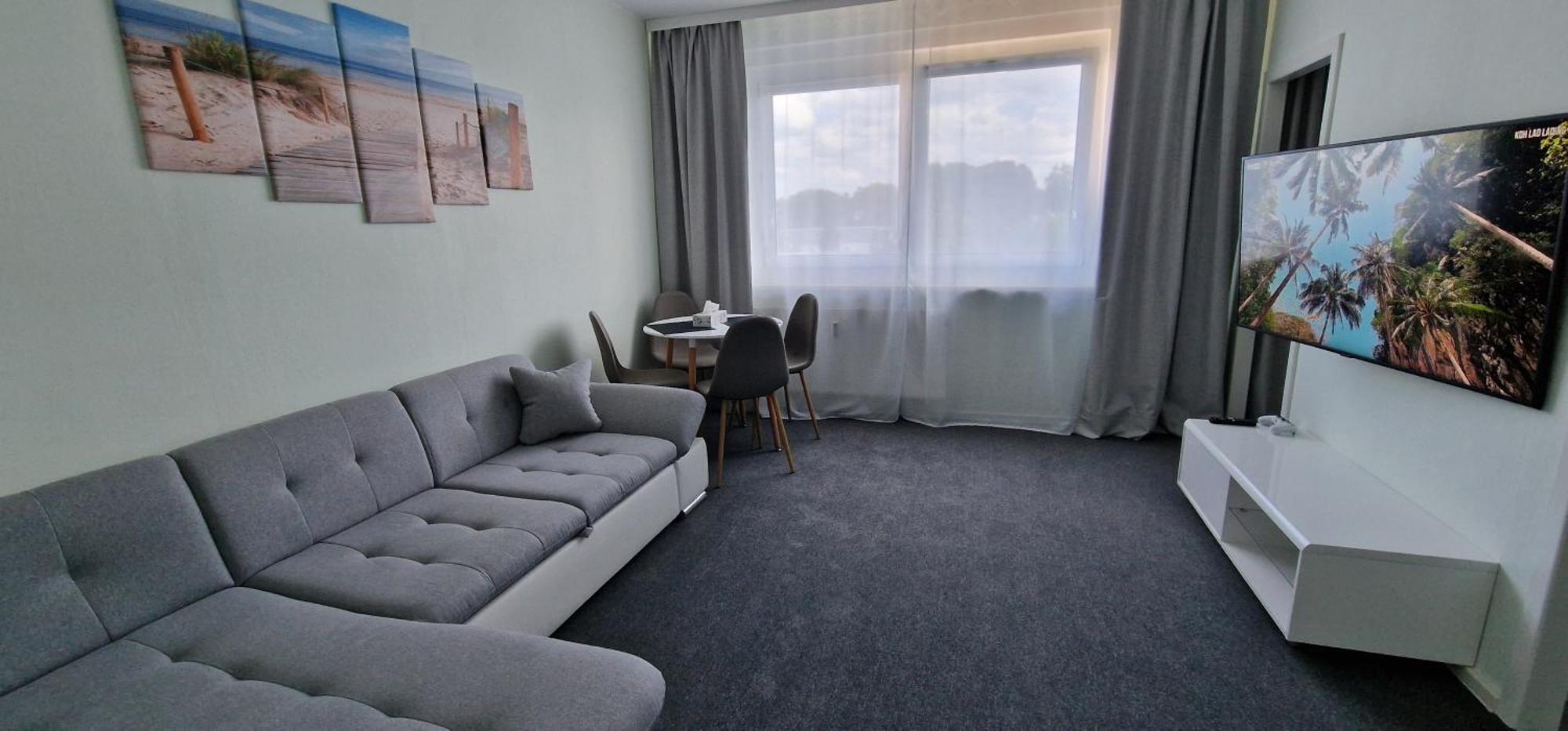 Citycenter Apartment - Bigtv-Ps4-Netflix-Parking Chemnitz Bagian luar foto